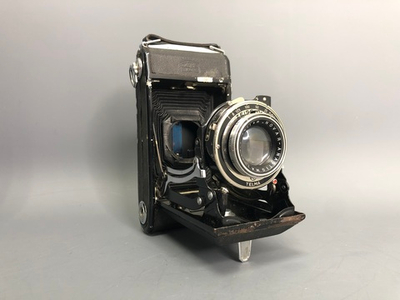 Novar Anastigmat 4.5/11 + Zeiss Ikon