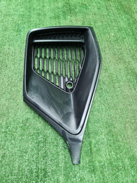 Решетка переднего бампера Audi Q8 (18-23) S-line