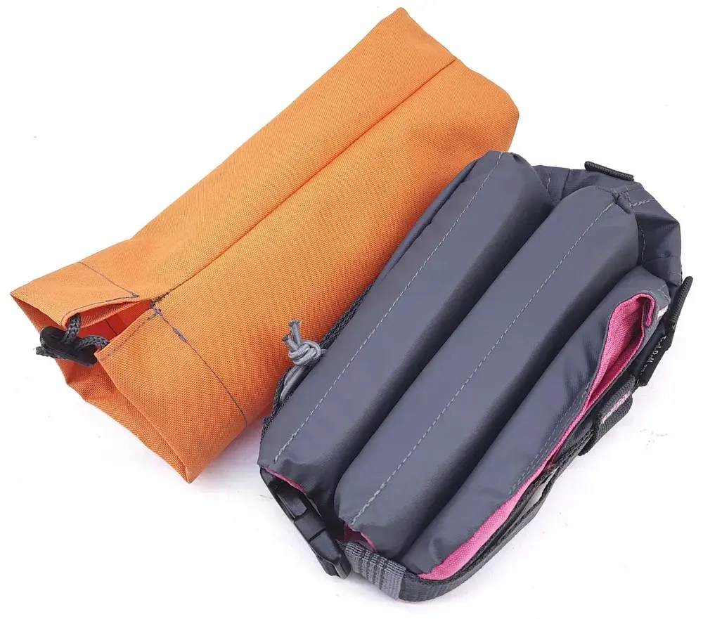 Эргономичная туристическая сидушка пятиточечник