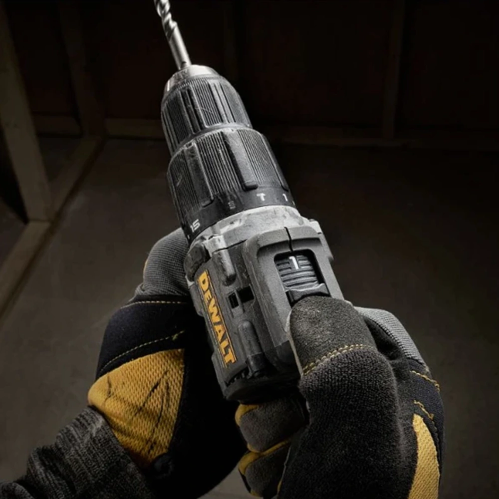 DeWalt DCD100M2T шуруповерт аккумуляторный (2 x 4 Ач, ЗУ)