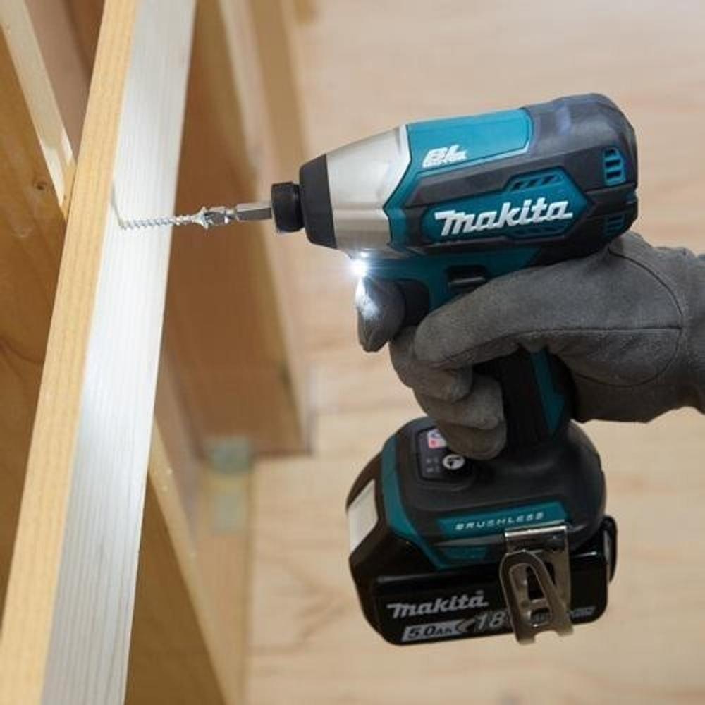 Аккумуляторная дрель-шуруповерт MAKITA DTD 155 RFE бесщеточный DTD155RFE