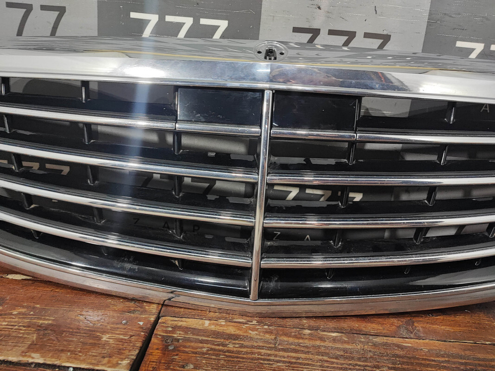 Решетка радиатора Mercedes S-Class (W222) 13-17 Б/У Оригинал A2228800383