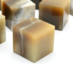 Кубик для виски из камня нефрит 20*20мм.