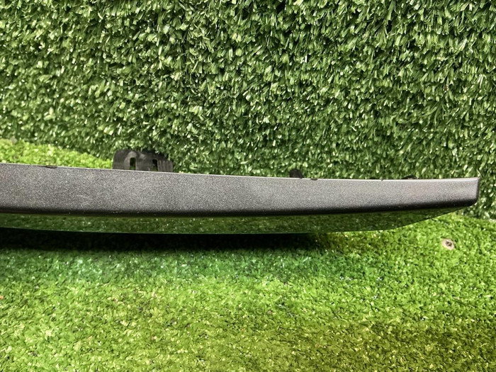 Накладка перед бампера Mercedes C w205 (18-23) AMG