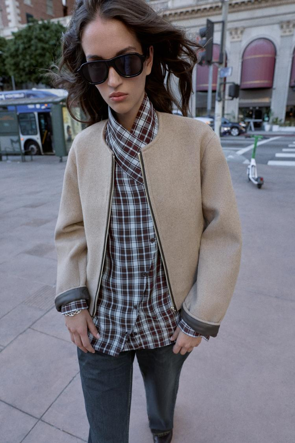 ZARA БОМБЕР С ОТДЕЛКОЙ ИЗ ИСКУССТВЕННОЙ КОЖИ, ПЕСОЧНЫЙ