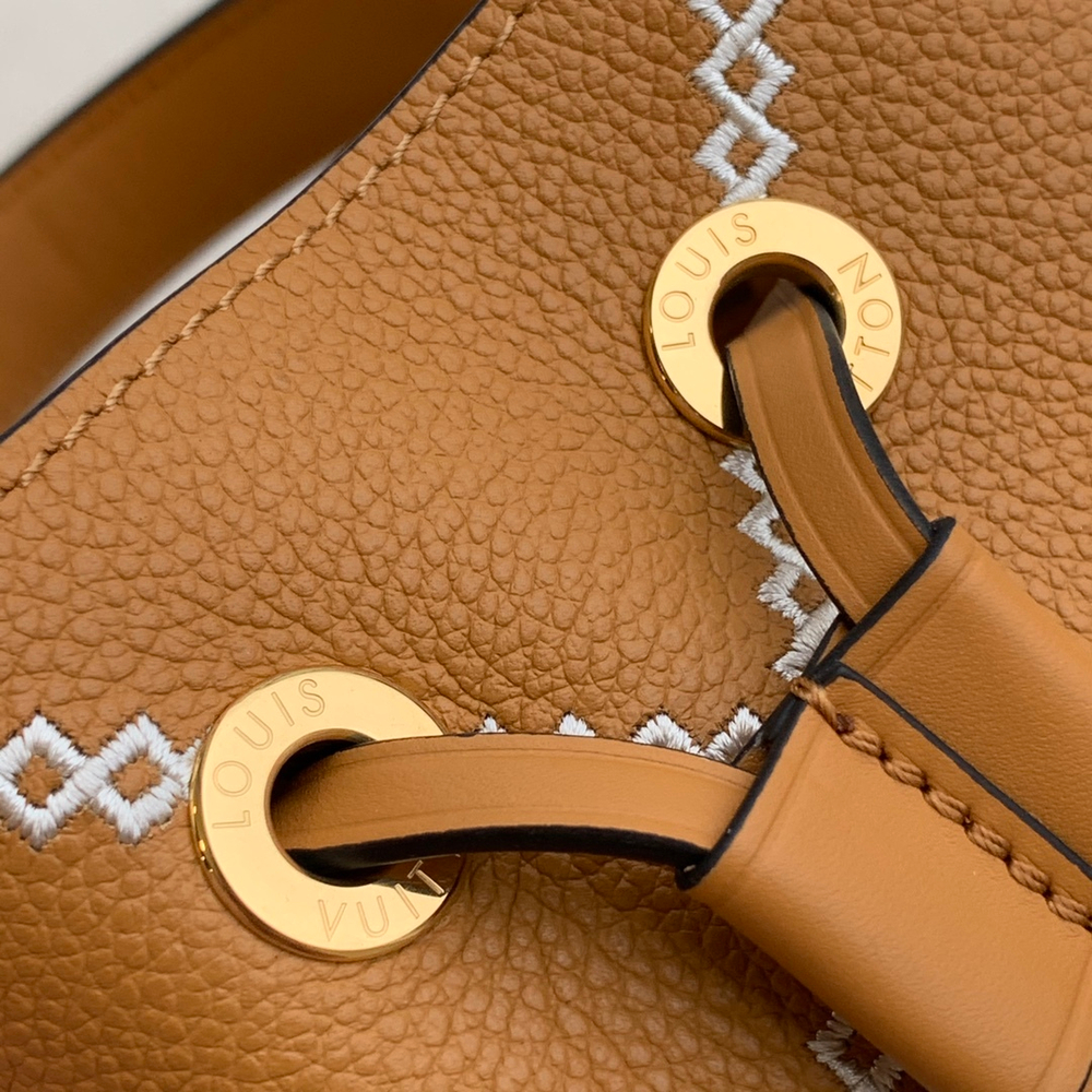 Louis Vuitton NeoNoe BB