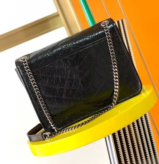 Женская сумка на плечо Saint Laurent Niki черный