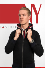 Спортивный костюм с капюшоном