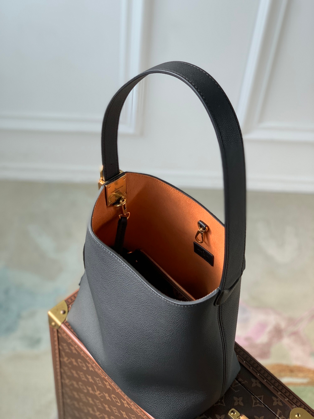 Louis Vuitton Low Key Hobo PM