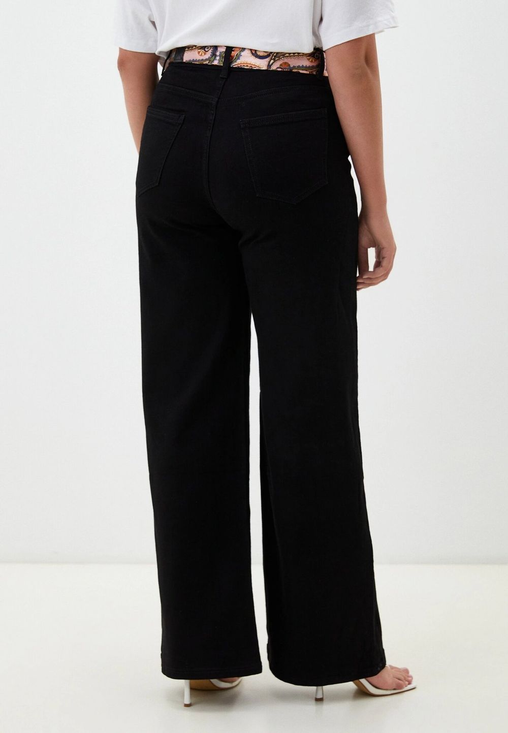 Джинсы палаццо широкие