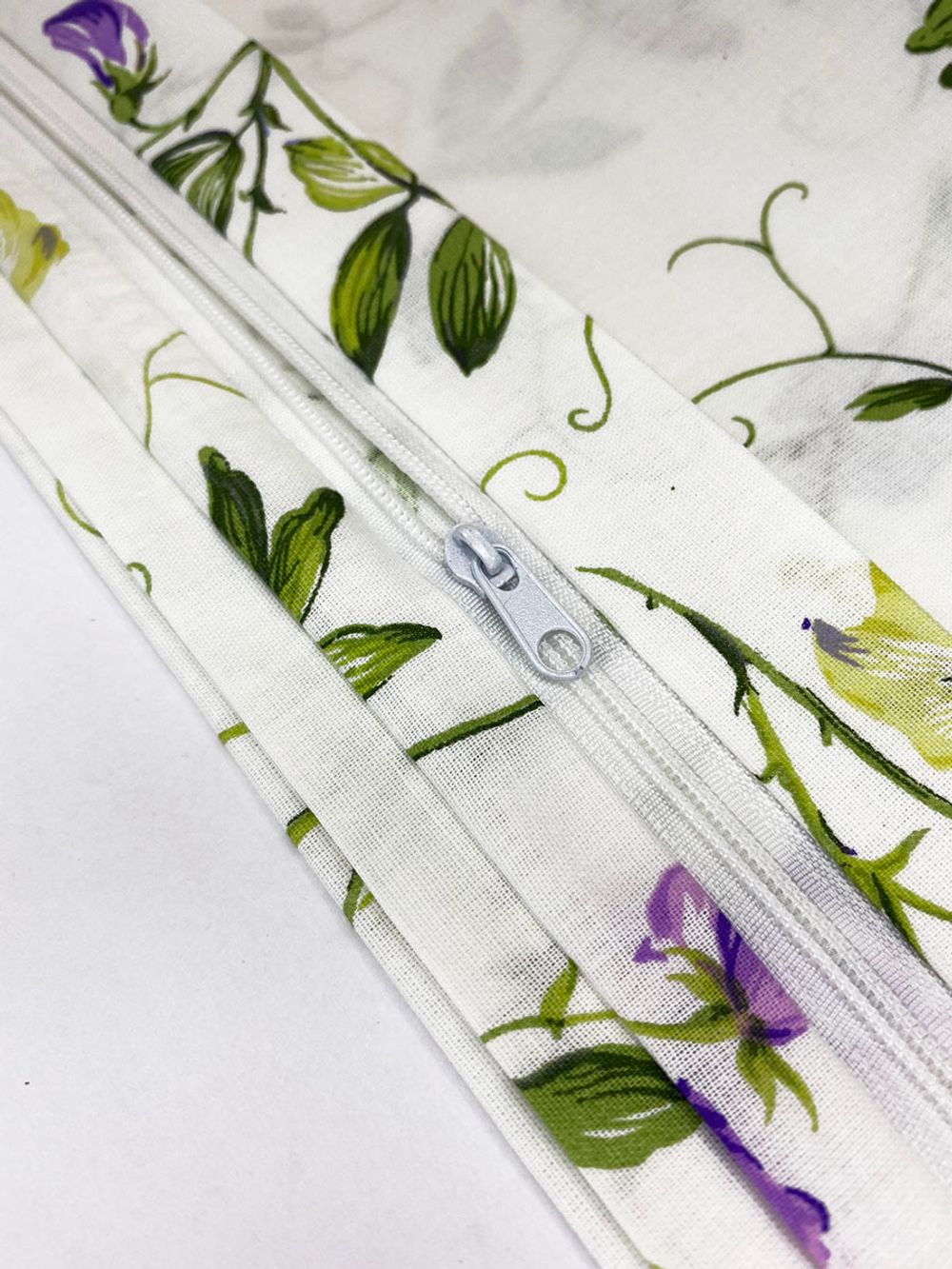 Постельное белье  "Душистый горошек" 1,5-сп   наволочка 70х70 1шт Простынь на резинке 90х200 см  Пододеяльник 145х215 см