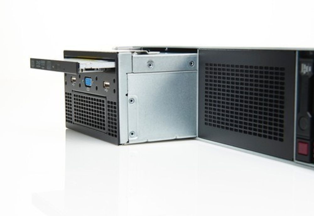 Корзина HPE DL38X Gen10 LFF 2xSFF SAS/SATA Kit (Adds support for 2 SFF in front of 8 LFF chassis)