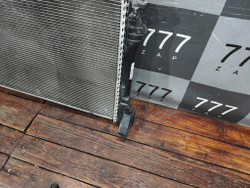 Радиатор двигателя Mercedes V-Class (W447) 14-нв Б/У Оригинал A4475010001