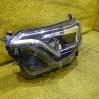 Битая Фара левая Toyota Rav 4 CA40 (2015-2019) LED