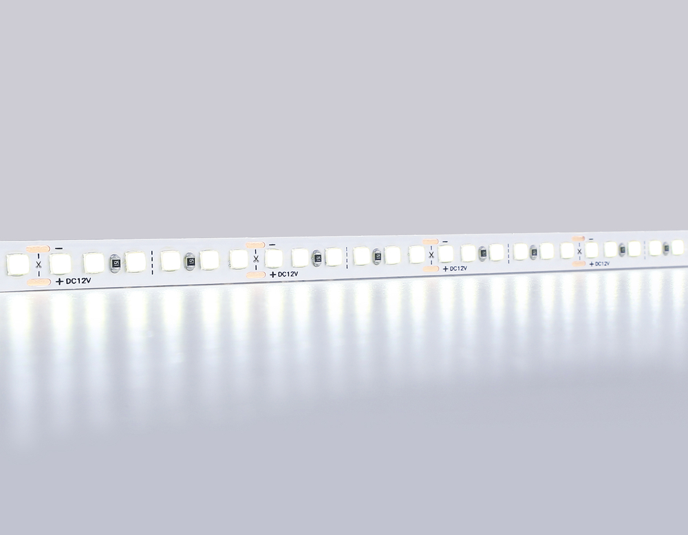 Светодиодная лента GS1303 2835 180Led/ 14.4W m/ 12V IP20 6500K/ 5000*8*1.2mm/ кратность резки 25mm (2 конт.)