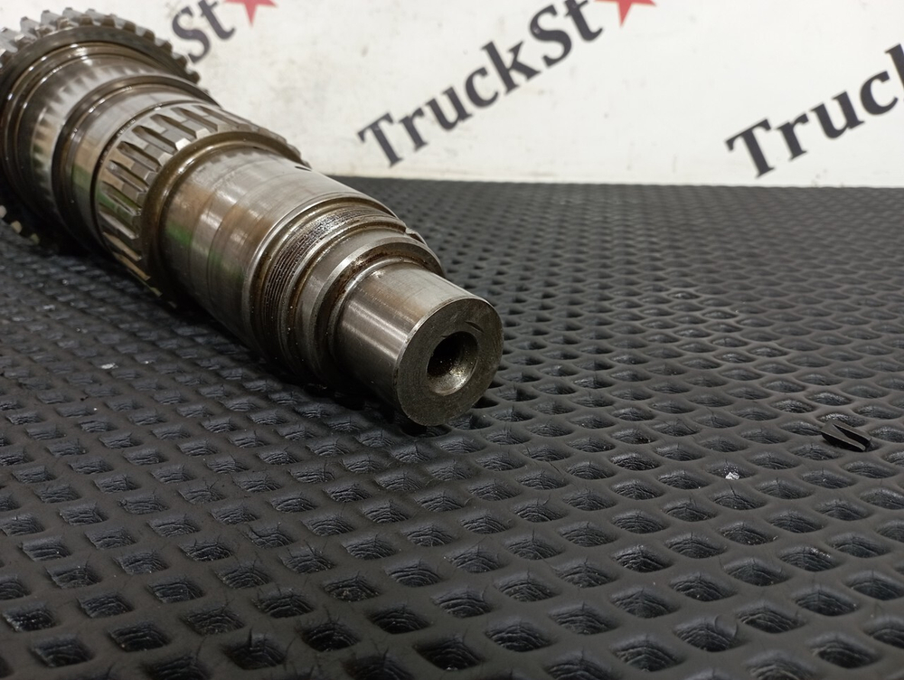 Вторичный вал КПП