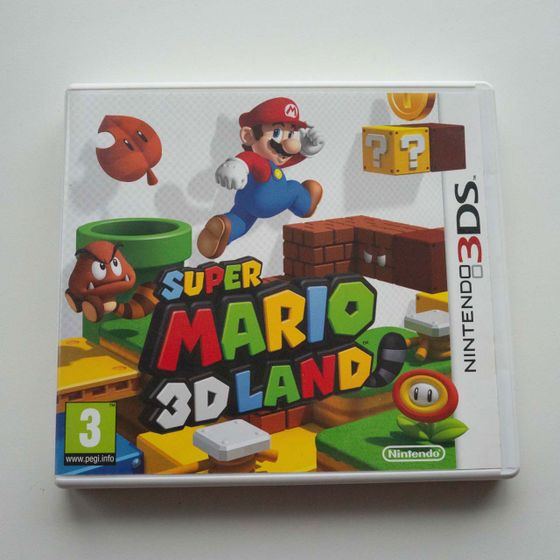 3 игры для Nintendo 3DS: Mario Kart 7, Monster Hunter 4 Ultimate, Super Mario 3D Land