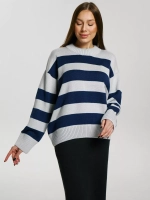 Джемпер стильный в полоску