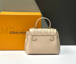 Бежевая сумка Lockme Ever Mini Louis Vuitton