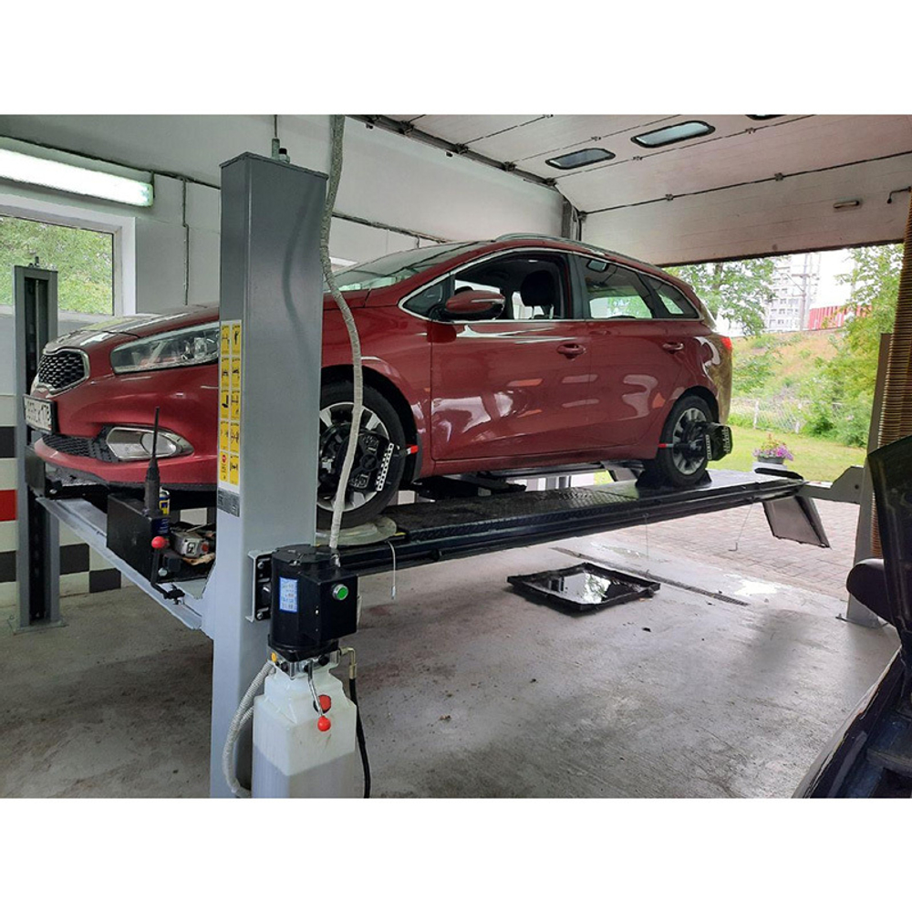 Подъемник четырехстоечный г/п 4 тонны, платформы для сход-развала KraftWell KRW4WA