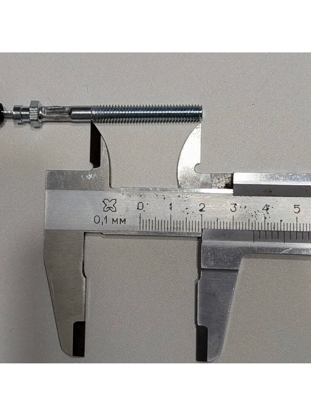 +- Трос переднего тормоза скутер