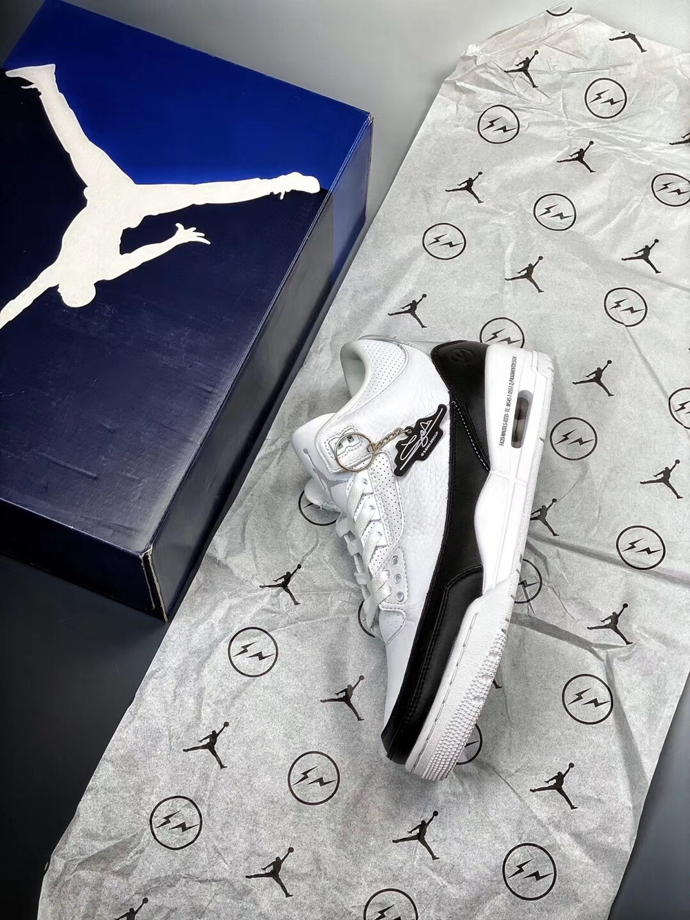 Air Jordan 3 "Fragment Design"