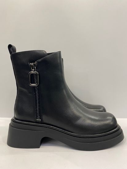 Ботинки женские