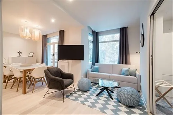 Кресло Brida темно-серое | La Forma | Испания