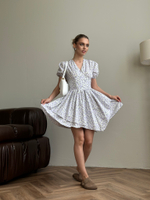 Платье AiZmode 11 короткое в цветок со шнуровкой на спине и пышной юбкой