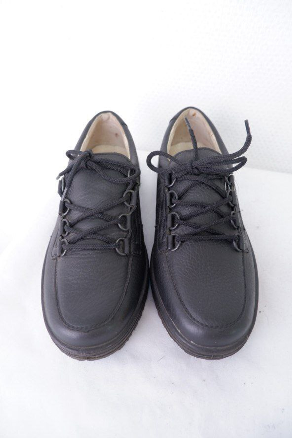 Ботинки черные на шнурках 36 размер, новые