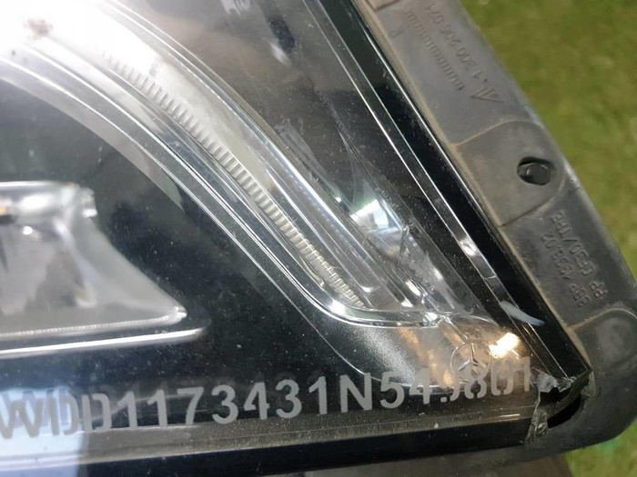 Фара правая Mercedes CLA C117 (2016-2019) LED