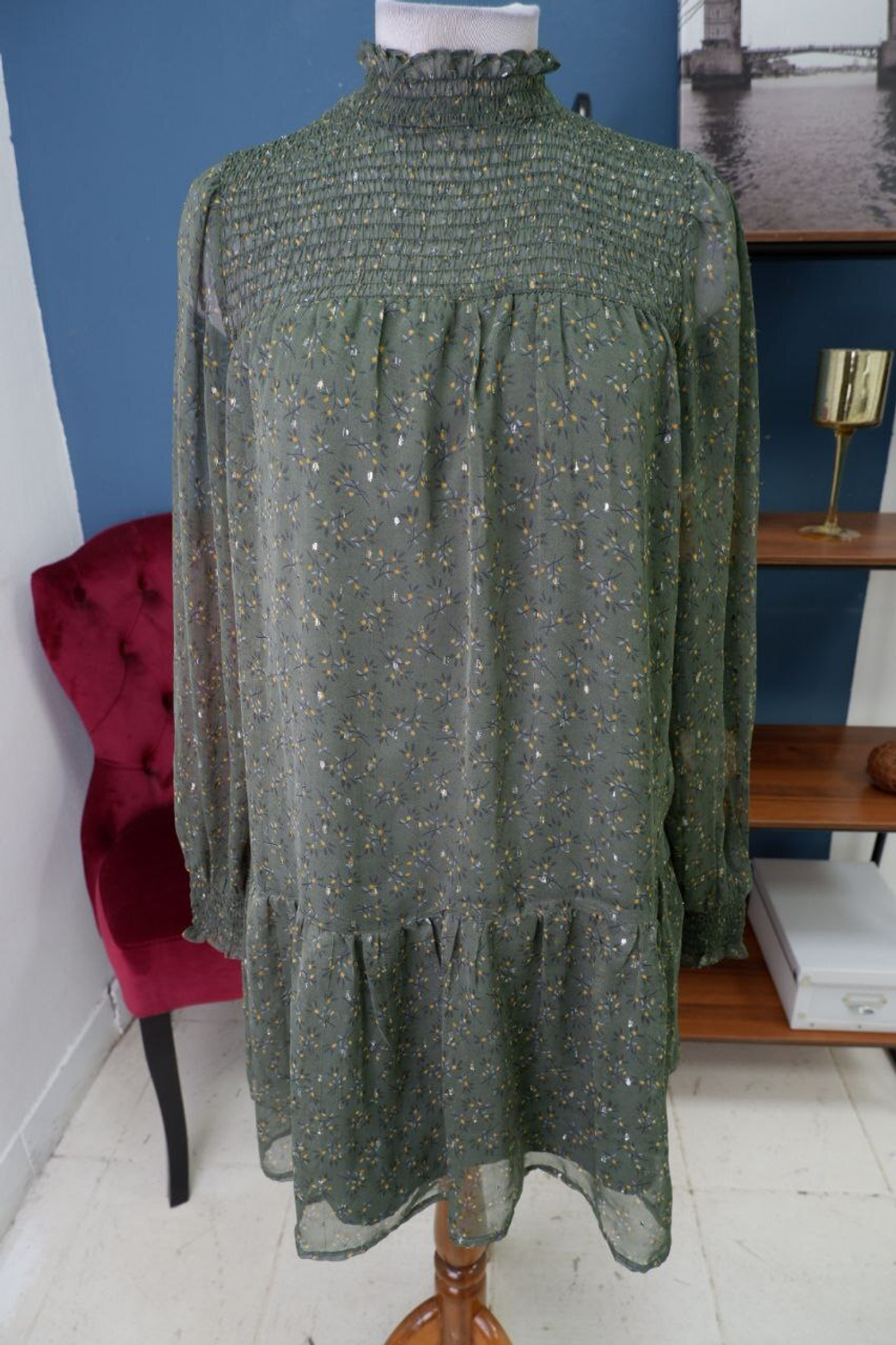 Платье Kiabi с цветочным принтом 42 размер