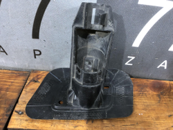 Кронштейн форсунки омывателя Volvo XC60 2 17-нв Б/У Оригинал 31425171