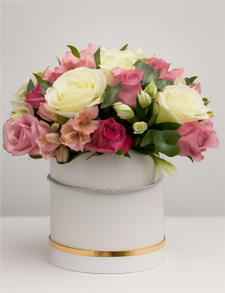 Коробка с цветами Венера