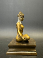 Бронзовая скульптура «Будда с сюрпризом»