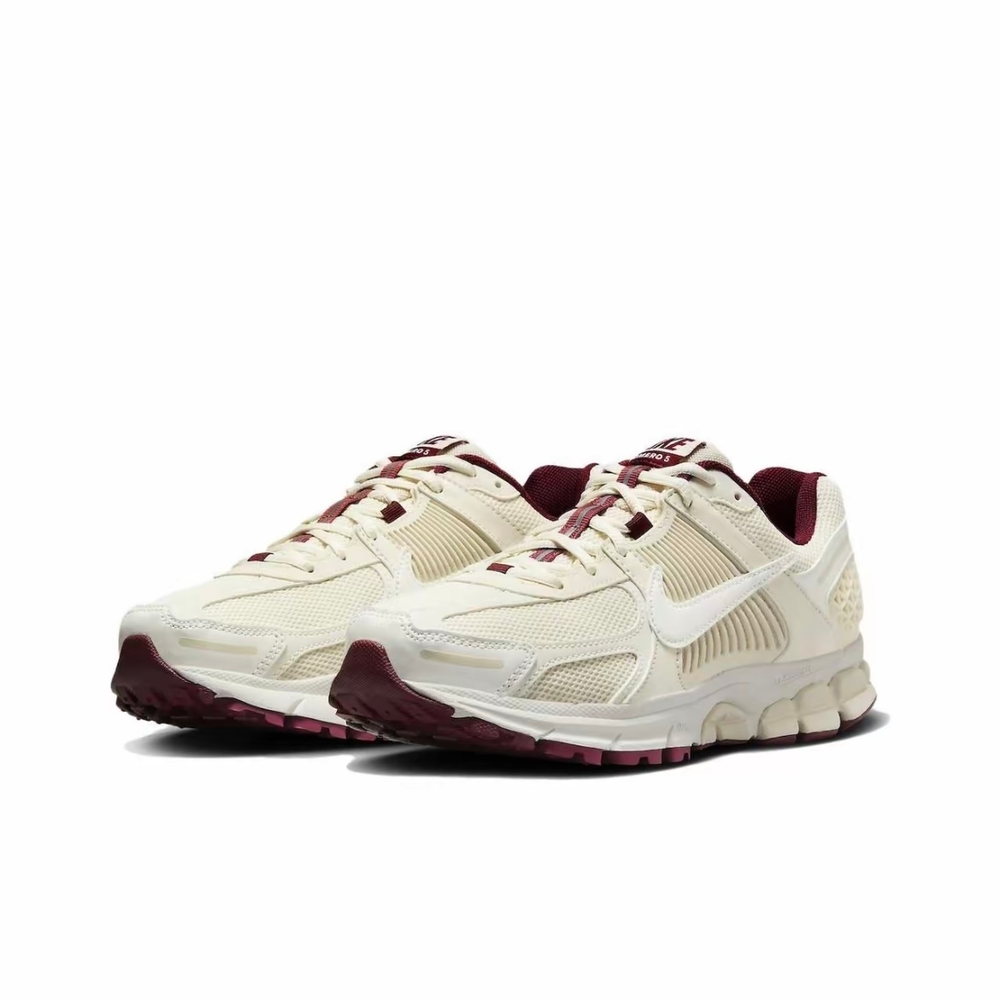 Nike Air Zoom Vomero 5 "Valentine`s Day"