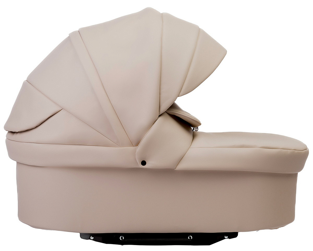 Детская коляска Indigo Barbara Eco Classic 3 в 1 с автокреслом Avionaut Cosmo Black Be02 св.бежевая кожа