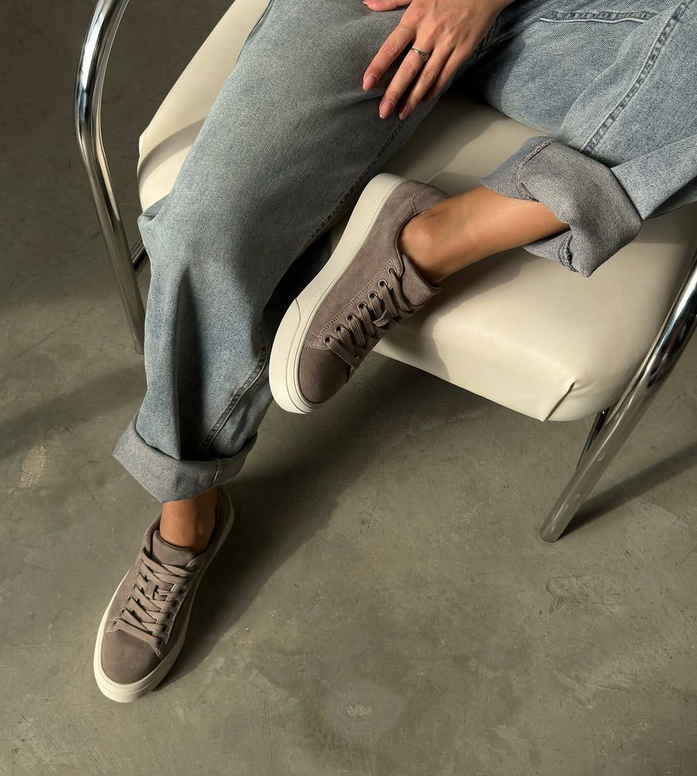 Кеды из натуральной замши