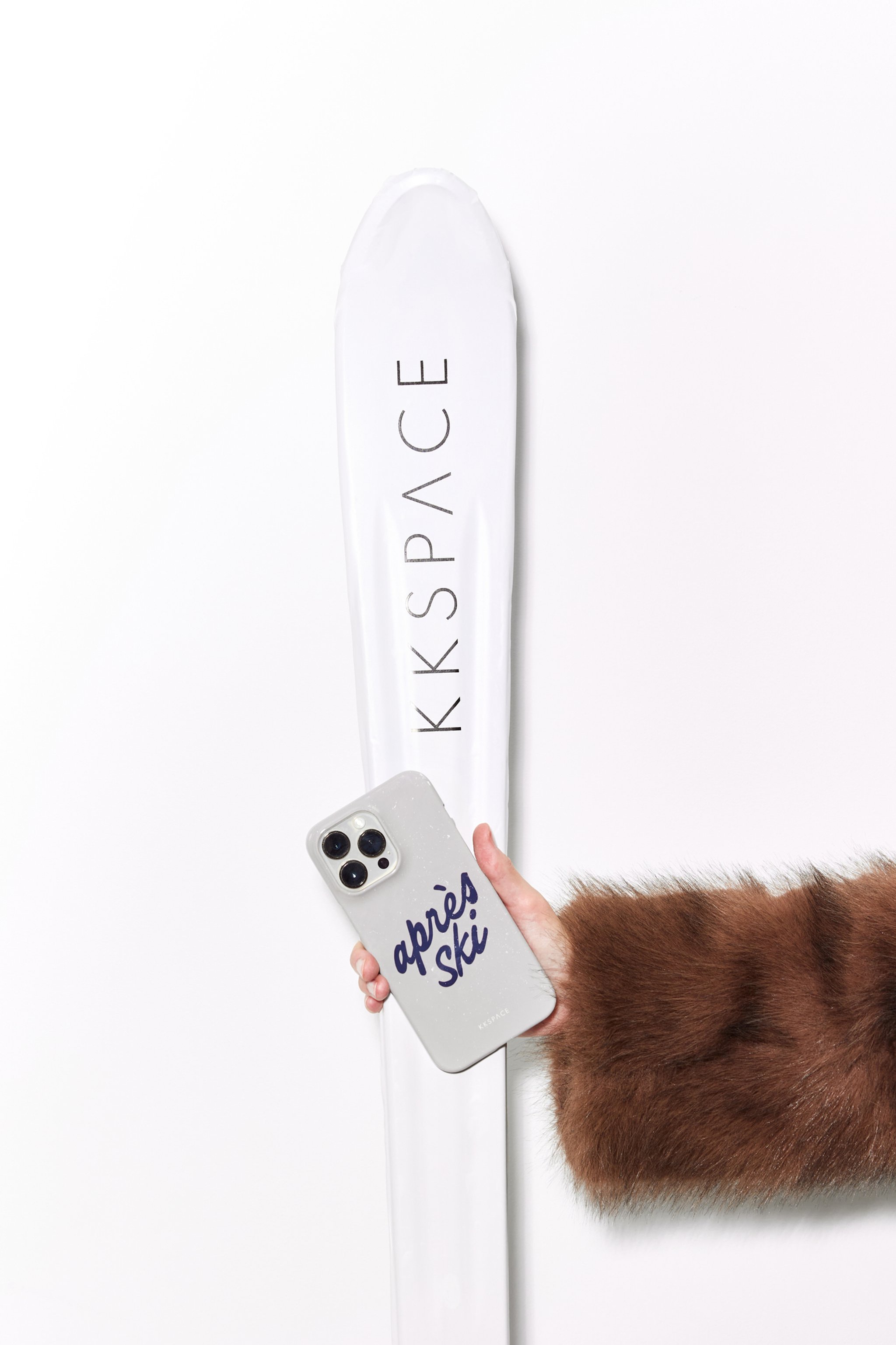 Кейс APRES SKI для AirPods Max
