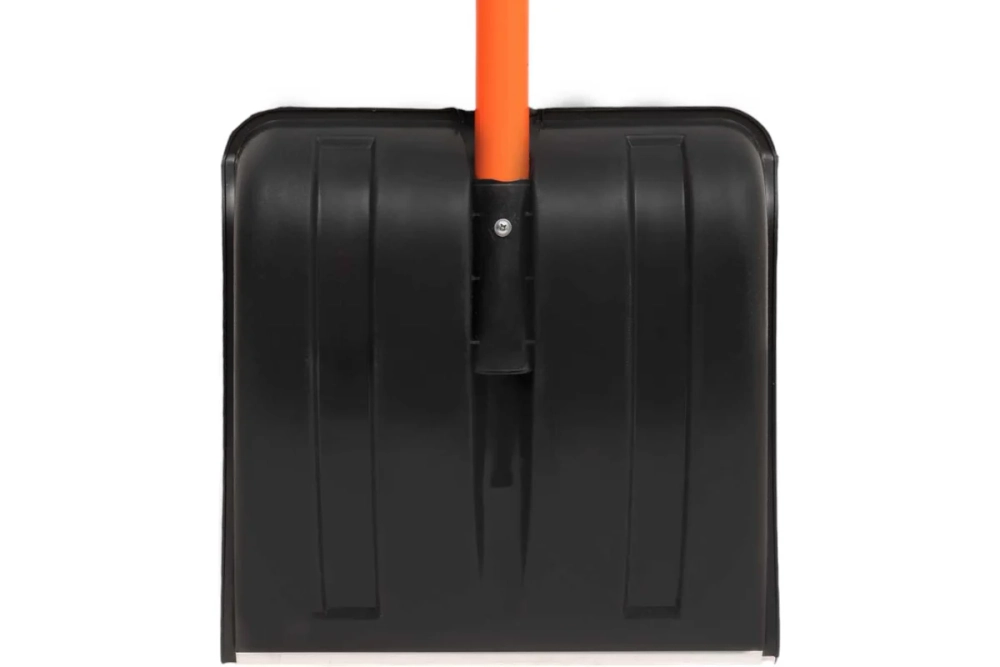 Пластмассовая снеговая лопата с алюминиевым черенком и V-образной ручкой Gigant AVG-06