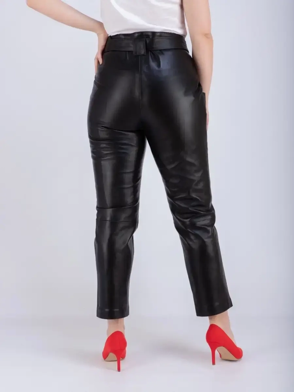 Брюки женские из натуральной кожи