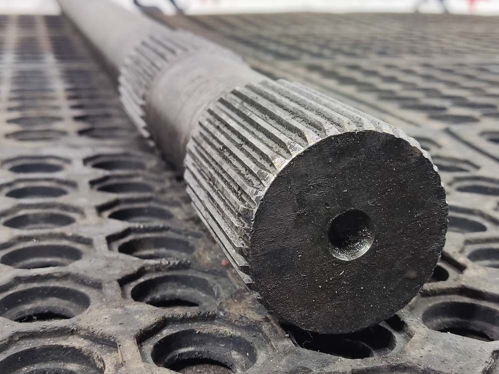 Полуось с блокировкой 2022г.