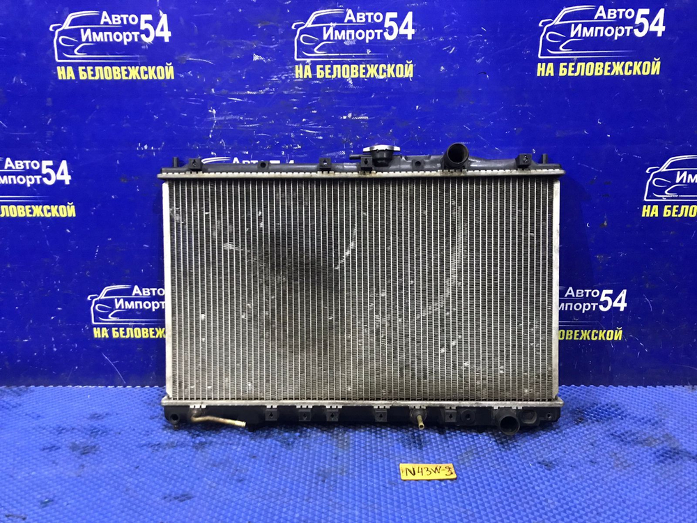 Радиатор двигателя MITSUBISHI CHARIOT 1994