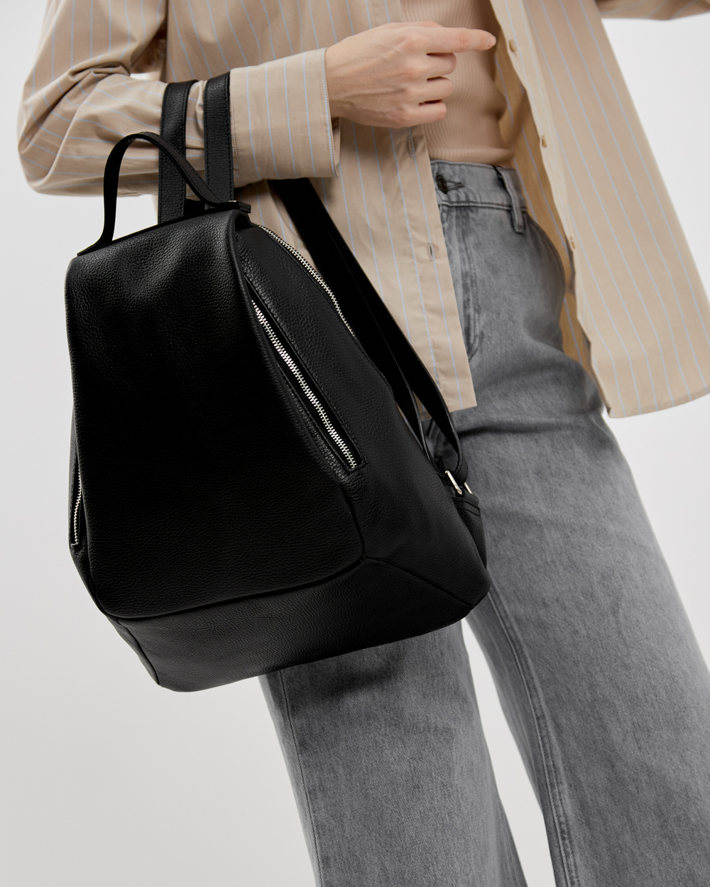 Рюкзак 570 03 черный