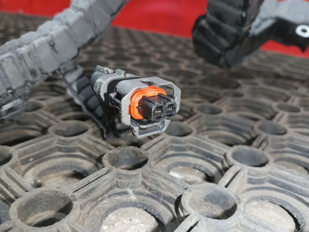 Проводка форсунок двигателя MX13 2019 год.