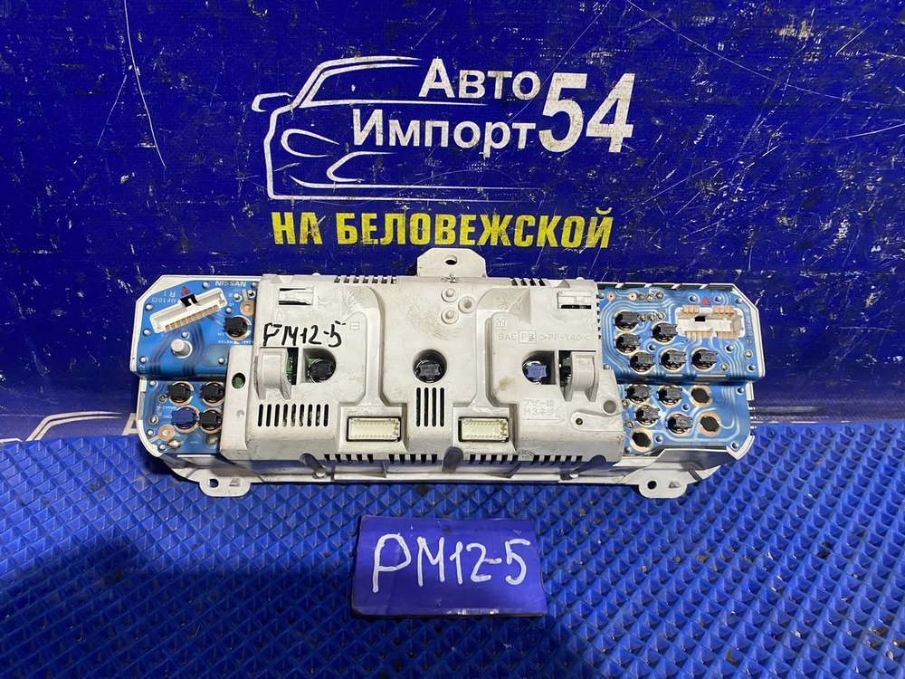 Щиток приборов NISSAN LIBERTY 1999