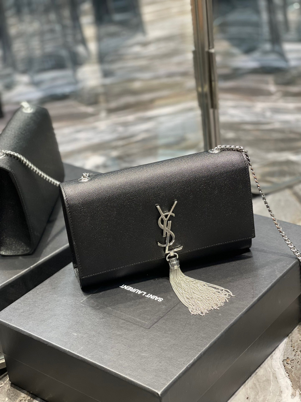 Saint Laurent Kate Medium Bag 24 cm