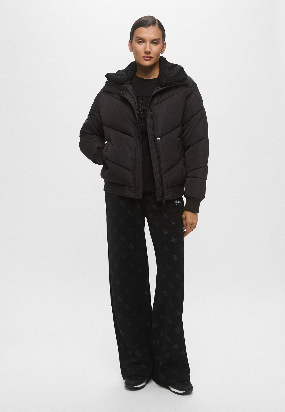 Куртка утепленная женская  GUESS