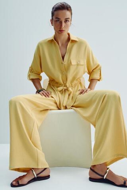 ZARA ШИРОКИЕ БРЮКИ ИЗ СТРУЯЩЕЙСЯ ТКАНИ, ЖЕЛТЫЙ