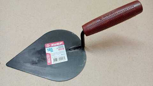 Кельма штукатура Зубр с пластмассовой ручкой КШ